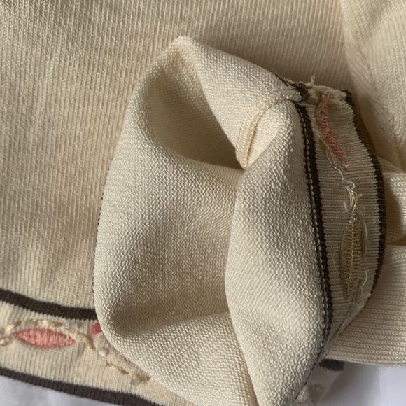 Ann Taylor silk blend embroidered silk lined cream cardigan hook/eye close EUC - Picture 9 of 10
